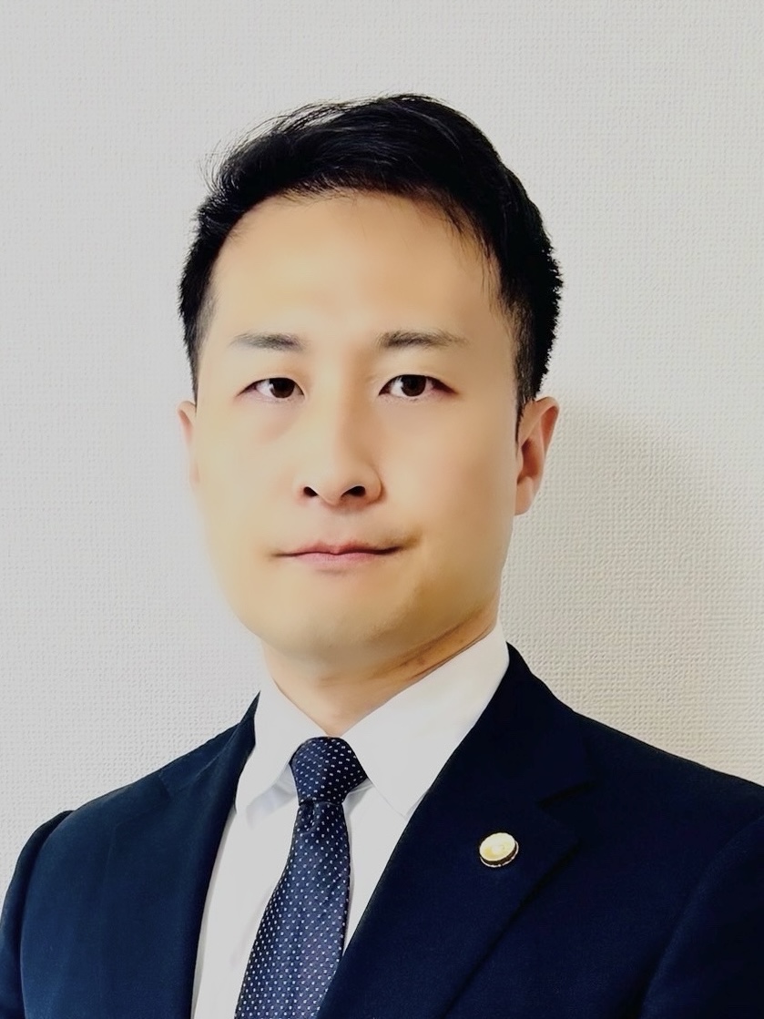 弁護士 藤本顯人